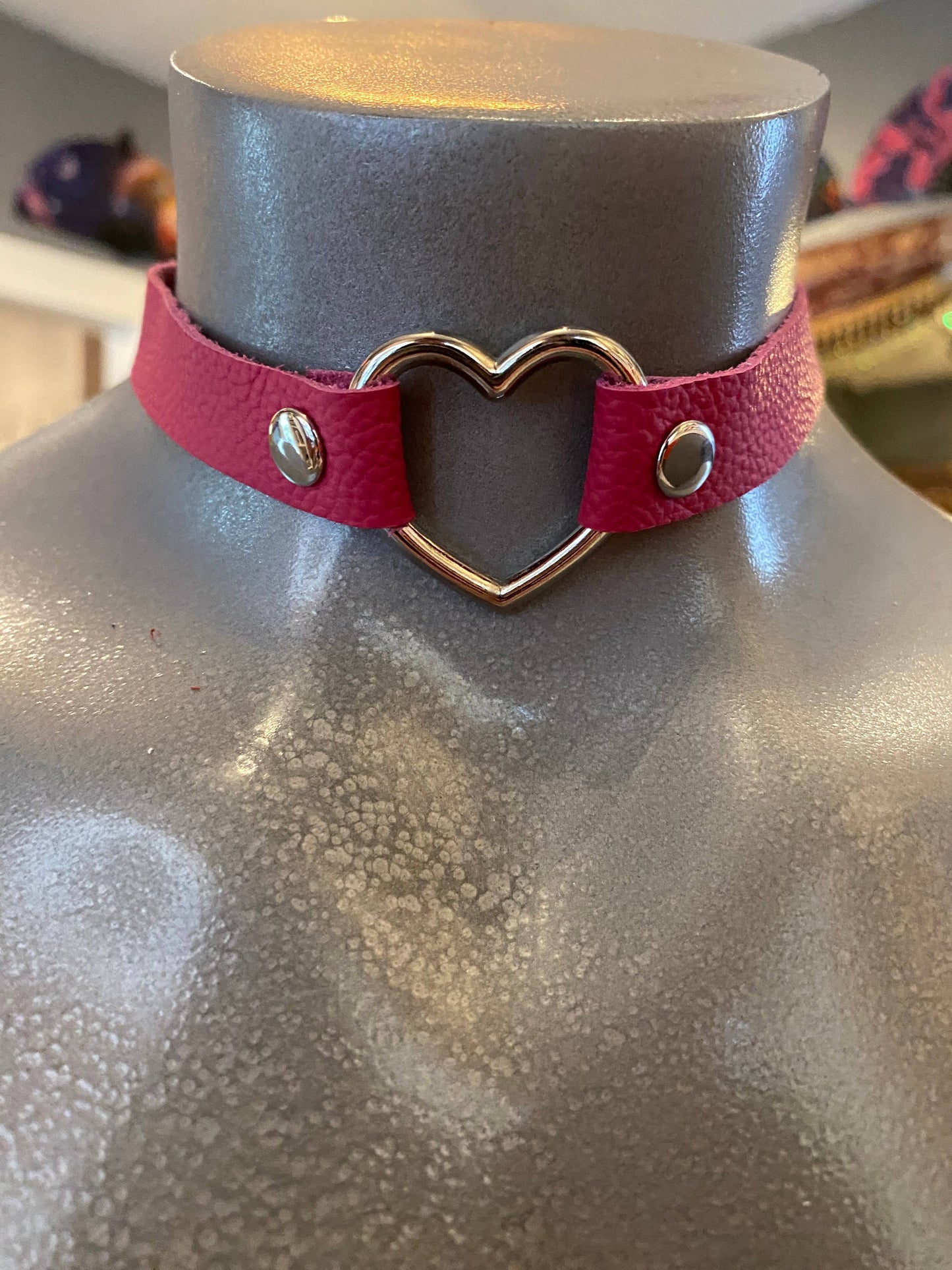 Heart Ring Leather Choker Collar